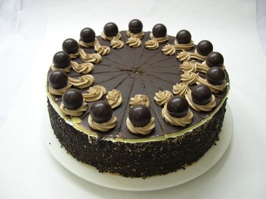 Trüffel Buttercremetorte